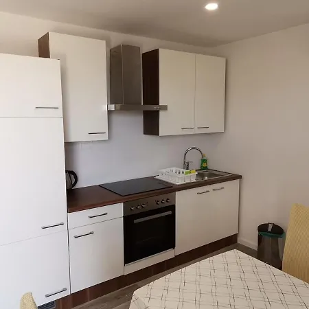 Guest house Anica Primosten