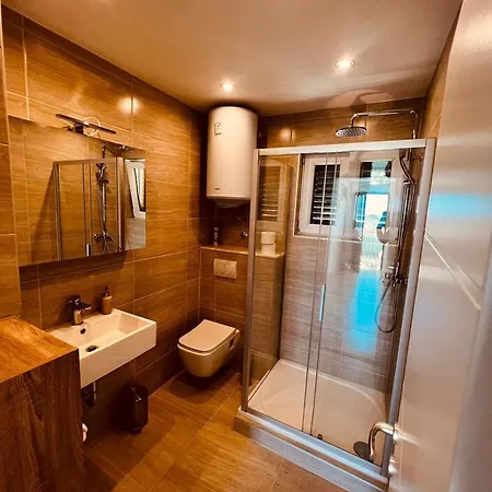 Anica Gostinjska kuća 3*